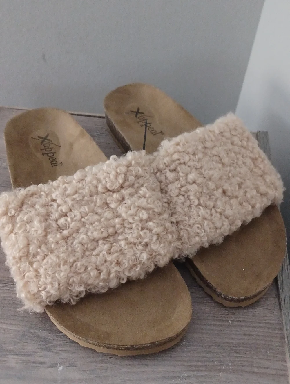 Xappeal Teddy Slides Sandals Slip On Wmns Sz 6 - Picture 2 of 5